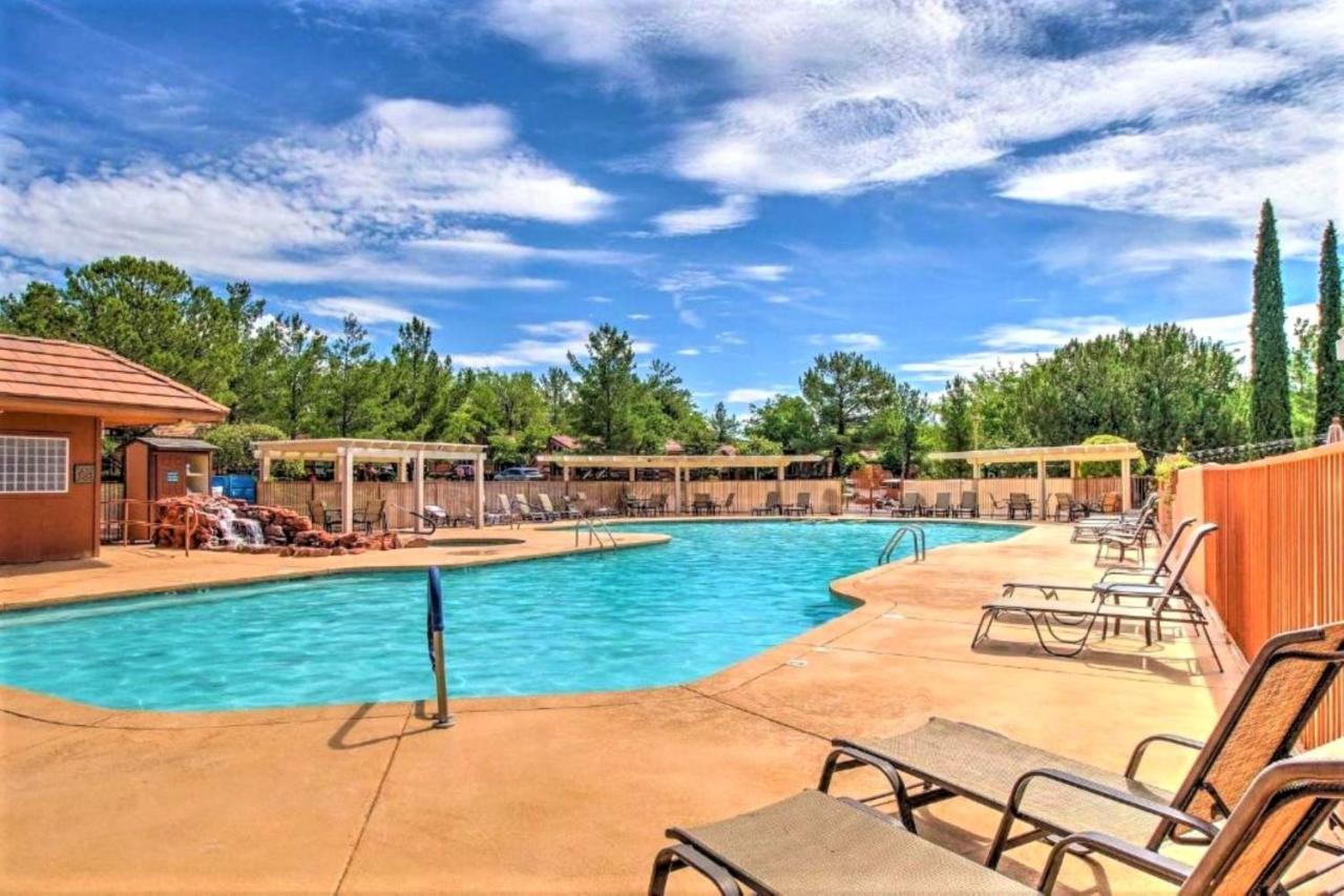 فندق سيدونا باينز ريزورت المظهر الخارجي الصورة The pool at the River's Edge