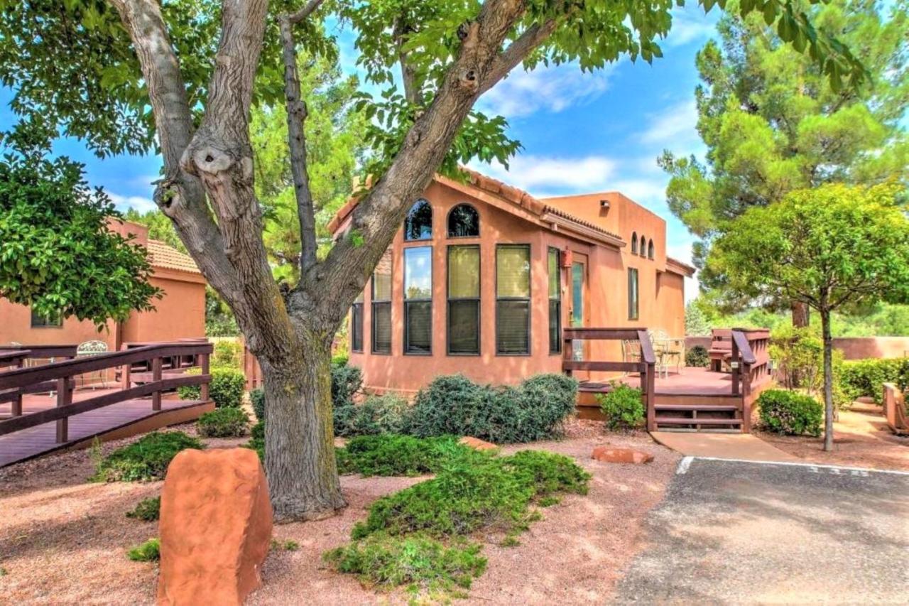 فندق سيدونا باينز ريزورت المظهر الخارجي الصورة A home in the Village of Oak Creek